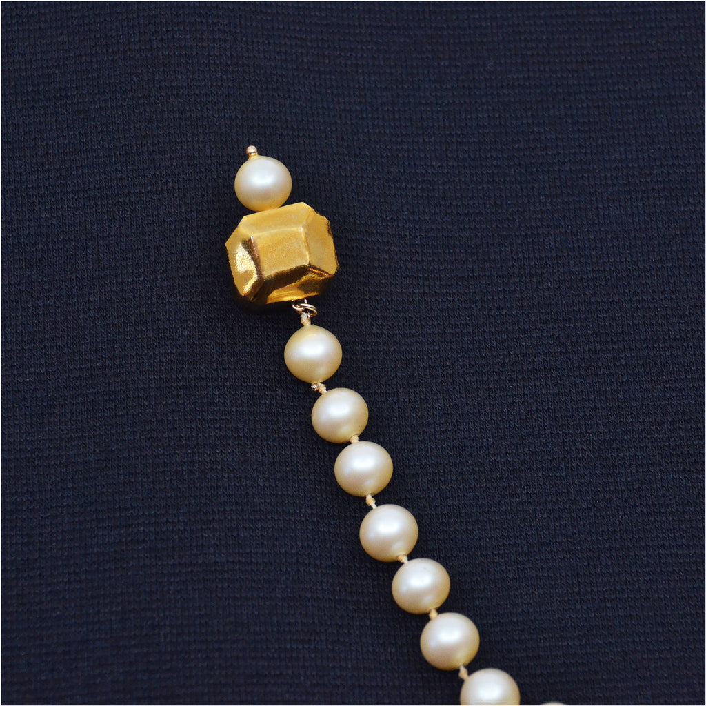 Pearl Chain Pin