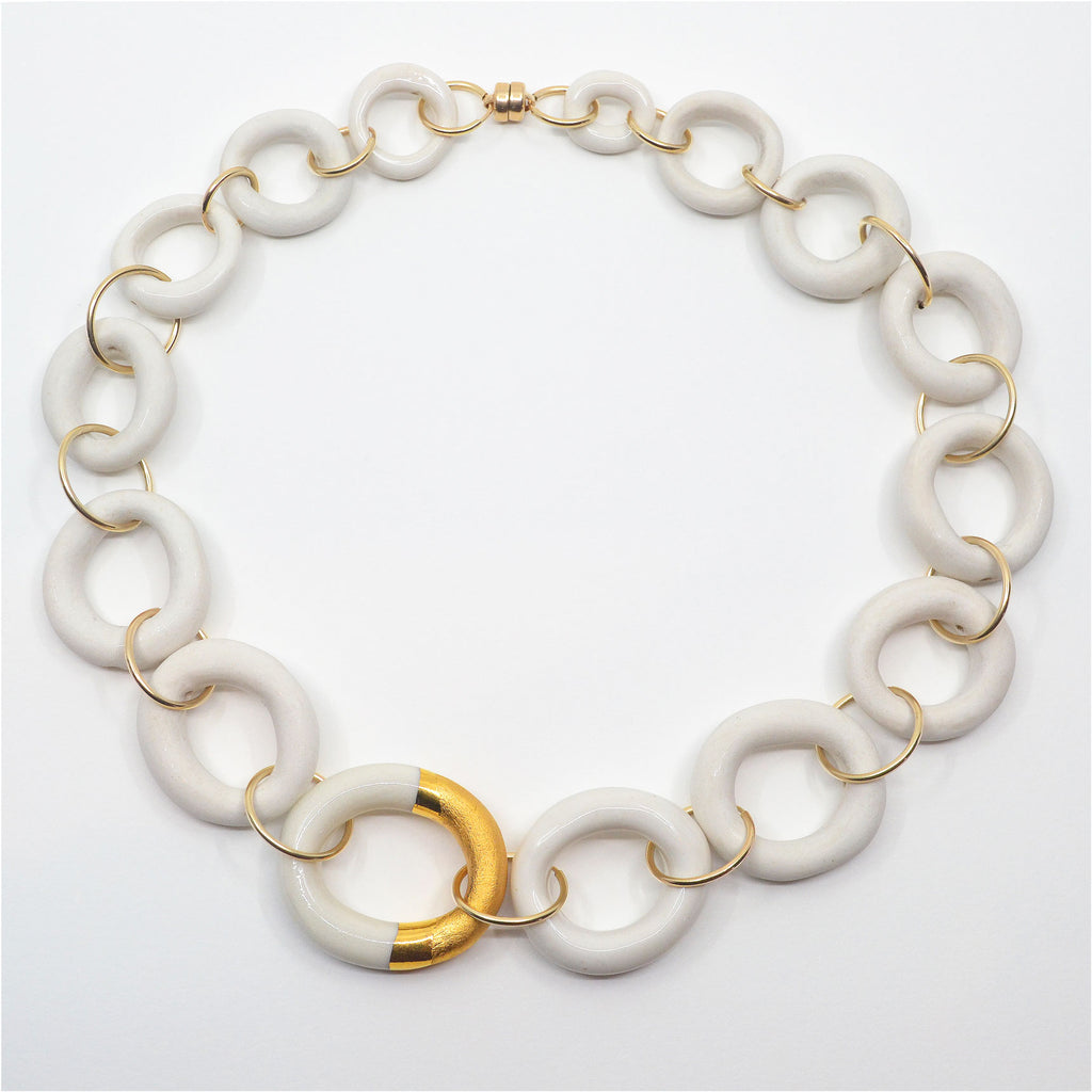 White Choker chain, white porcelain and 22 karat gold luster, with 14 karat gold-filled chain rings, Unique necklace made by hand 